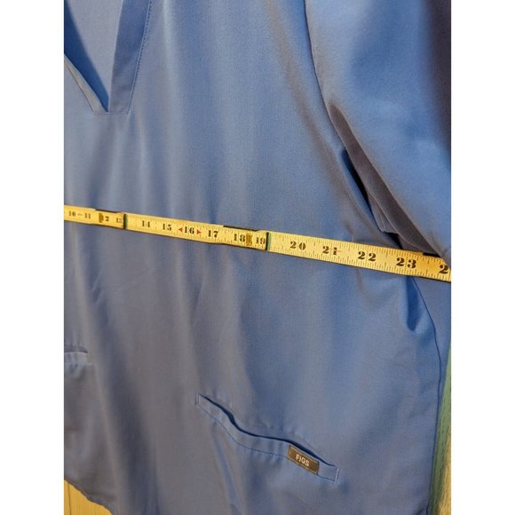 FIGS Scrubs Scrub Top Technical Collection  Light Blue XXL 2XL Short Sleeve - Picture 4 of 5